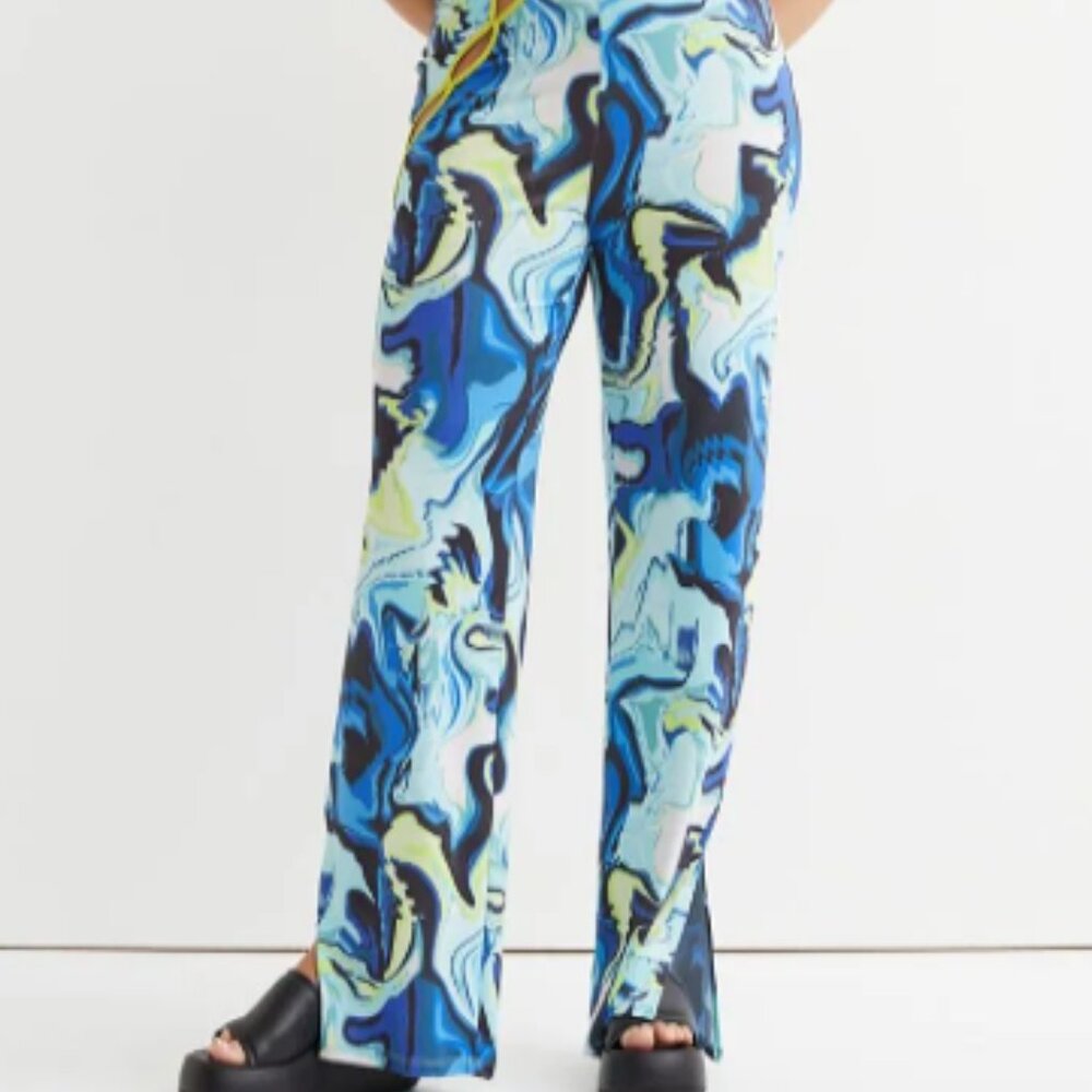 NEW (NWT) H&M+ Cut-out Detail Pants in stretch jersey with a printed pattern M